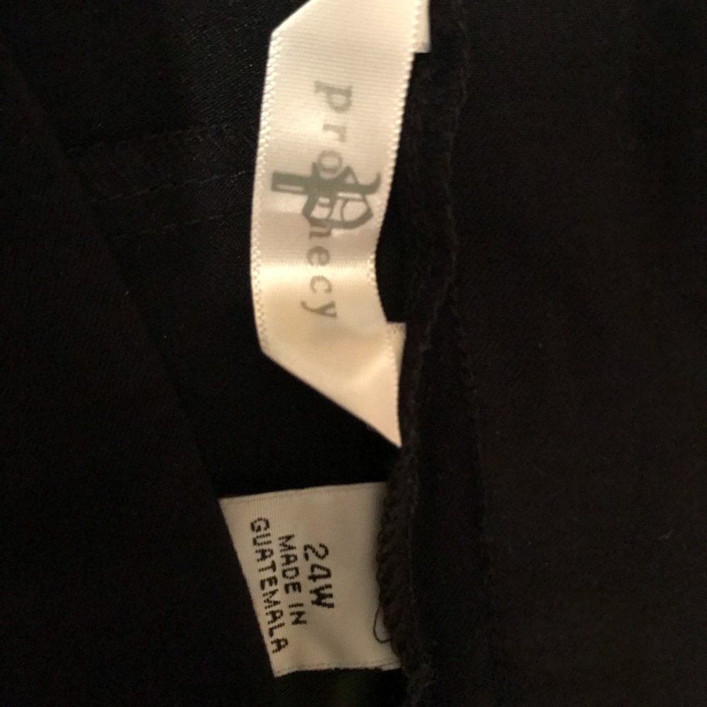 Black dress capris